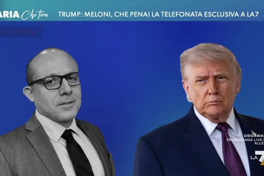 Trump a La7: "Meloni mi ha implorato per foto, mi dispiaceva per lei "