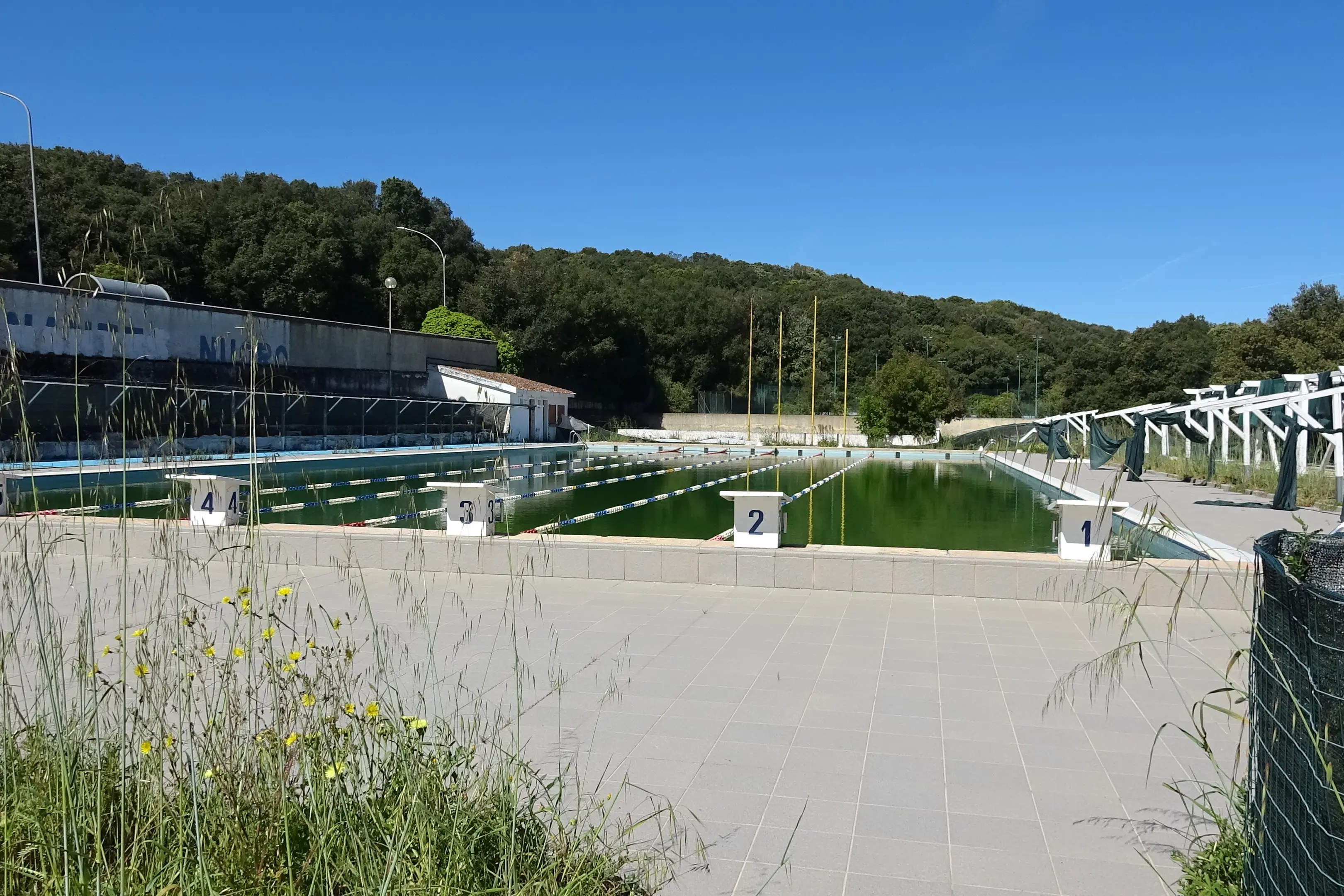Nuoro, la piscina di Farcana aprirà: tra dubbi e polemiche