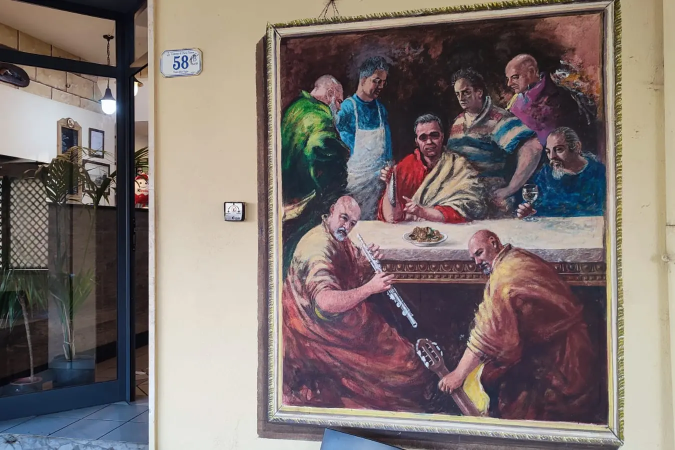 Porto Torres, il nuovo affresco dell'artista Sergio Miali (foto Tellini)