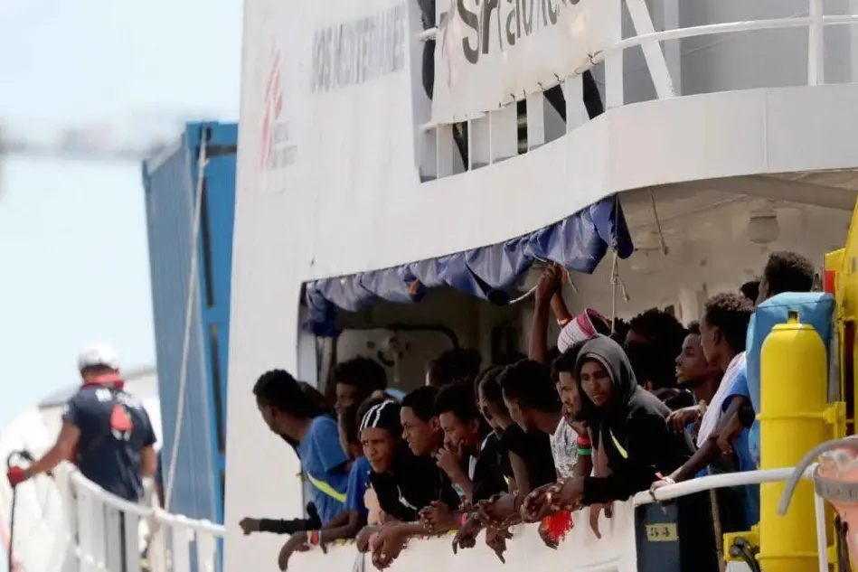 Migranti a bordo della nave Aquarius