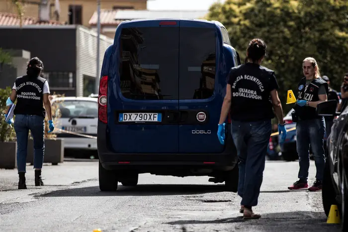 Assalto a portavalori nel Bresciano, fermata la guardia giurata che ha denunciato il furto (immagine simbolo, foto Ansa)