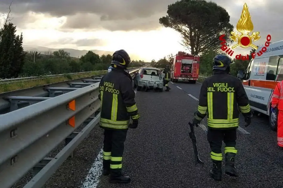 L'incidente (foto Vigili del fuoco)
