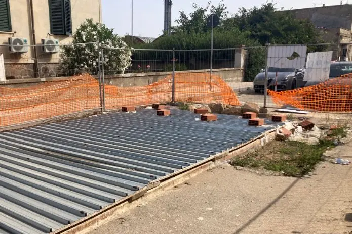 Il cantiere di via Ponte Romano (foto Pala)