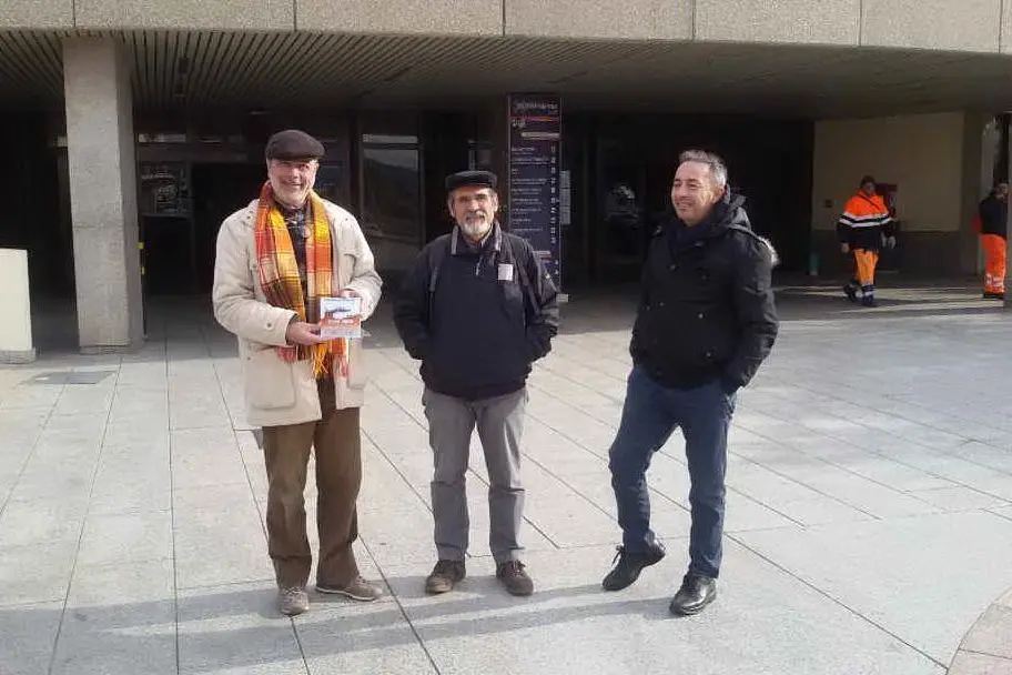 Gli organizzatori Dario Maiore, Bruno Piccinnu e Francesco Pilu dei Cordas et Cannas