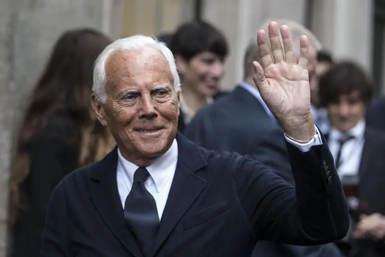 Giorgio Armani (Ansa)