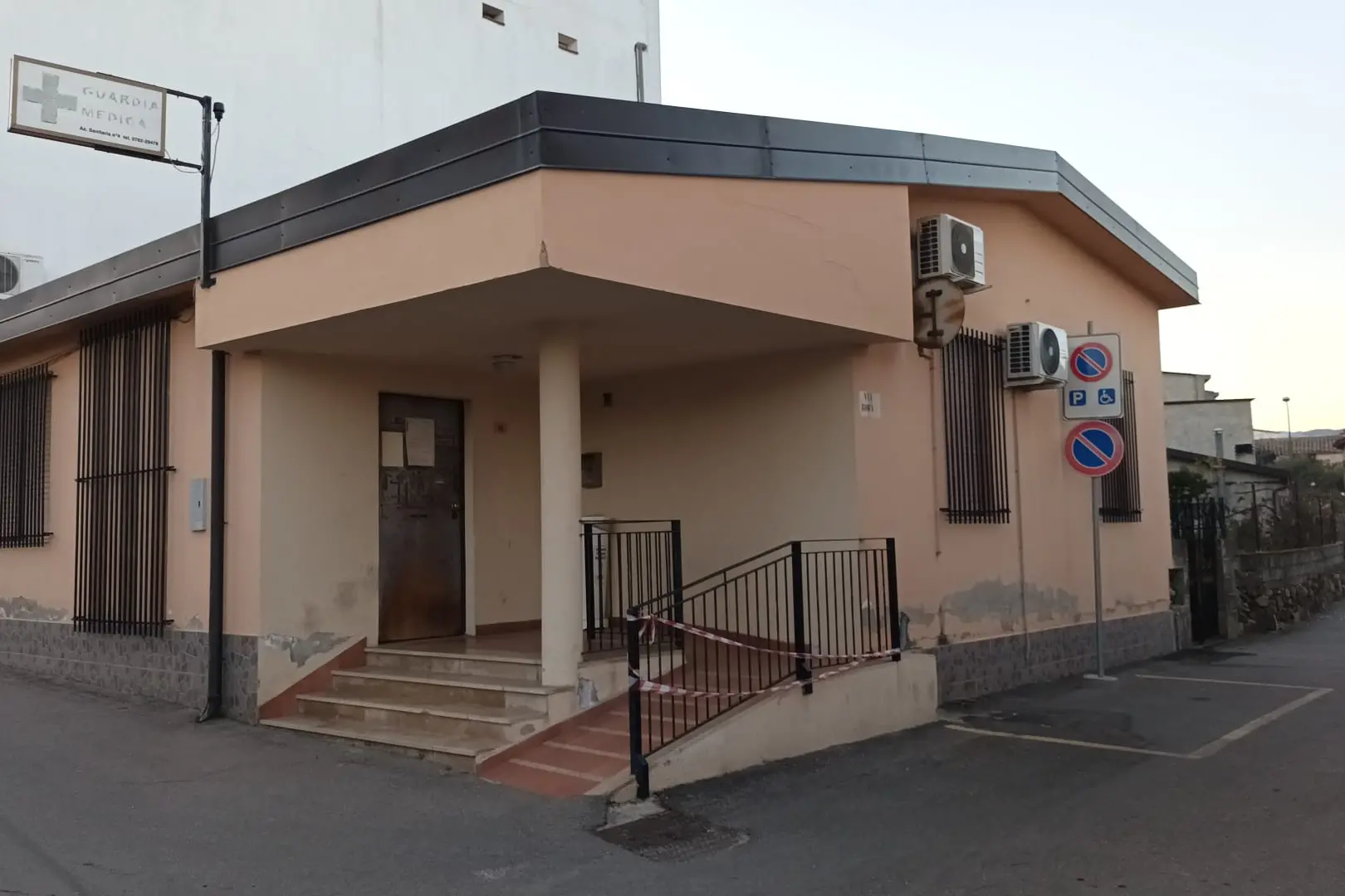 La sede della guardia medica di Bari Sardo (foto Secci)