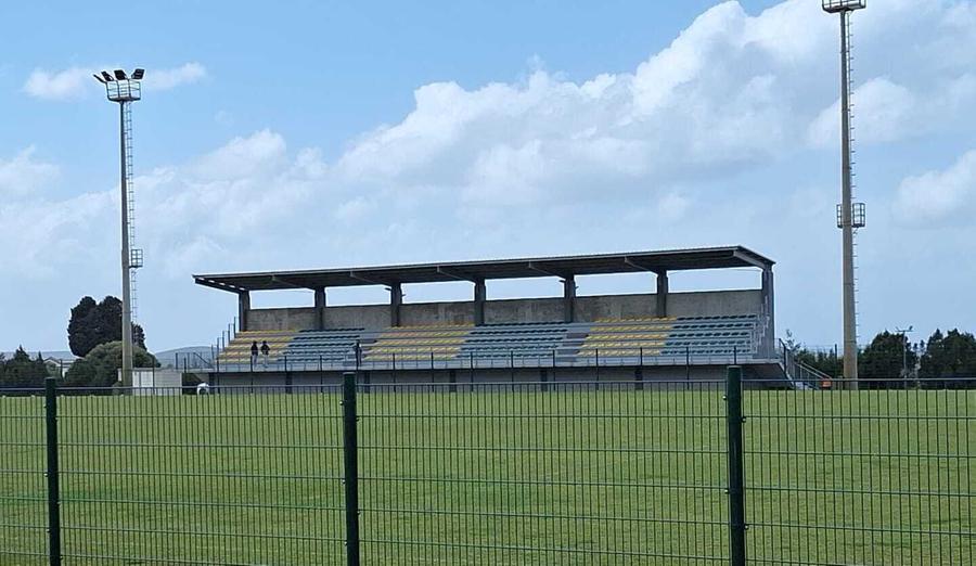Nuova tribuna coperta allo stadio
