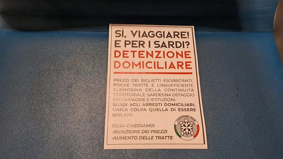 “Sì, viaggiare! E per i sardi? Detenzione domiciliare”, volantinaggio