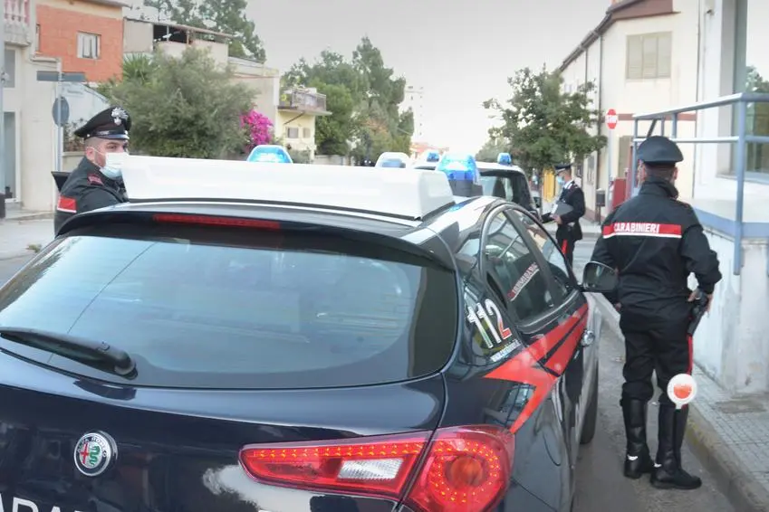 (foto carabinieri)