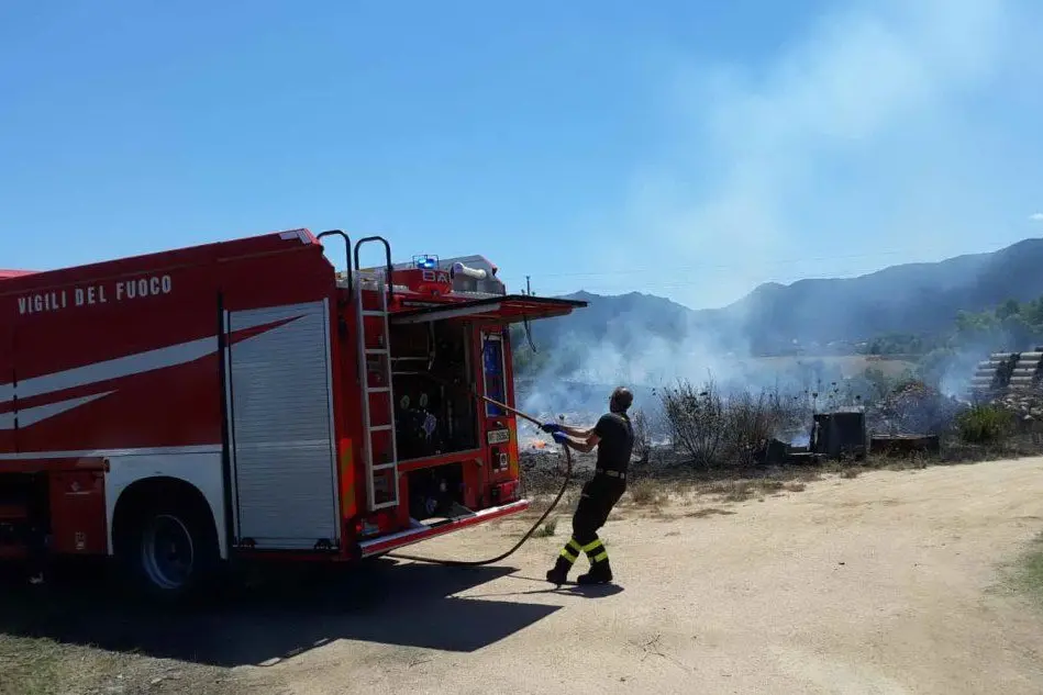 I vigili del fuoco in azione