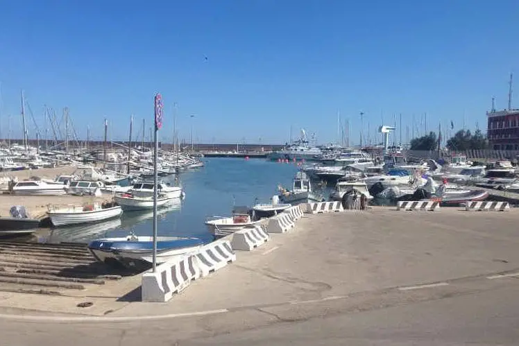 Il porto di Porto Torres (foto L'Unione Sarda - Pala)