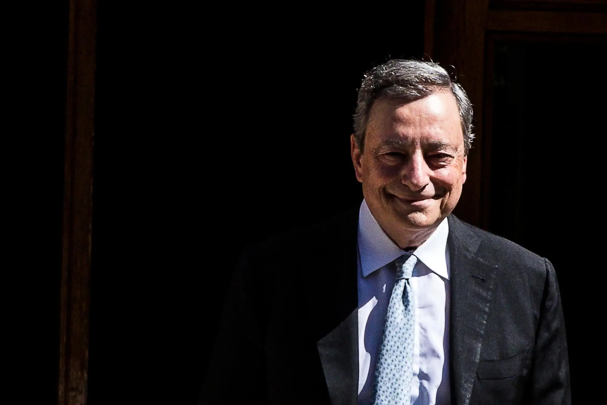 Prime Minister Mario Draghi after leaving the NATO summit in Madrid early, in Rome, Italy, June 30, 2022. Premier Mario Draghi returned to Rome from the NATO summit in Madrid early on Wednesday amid soaring tension with his predecessor Giuseppe Conte, the leader of the 5-Star Movement (M5S), a key part of the ruling coalition.ANSA/ANGELO CARCONI