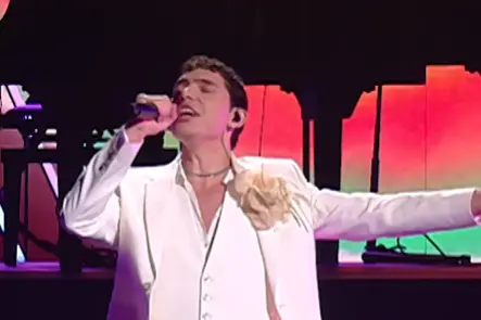 EroCaddeo a X Factor (frame Sky)