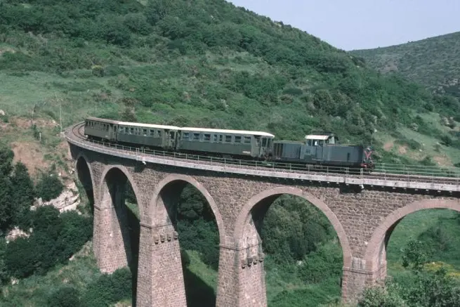 Un viaggio del Trenino verde (Archivio L'Unione Sarda)