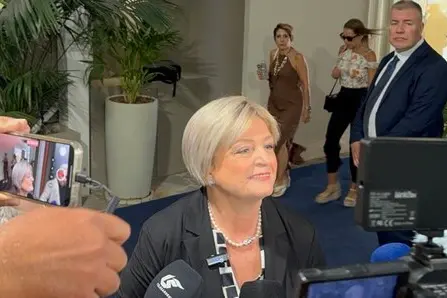 La ministra del Lavoro Marina Calderone a Cagliari (foto Ansa)