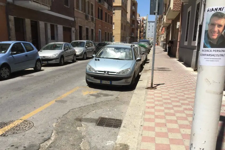 Il parcheggio per disabili dove è stata ritrovata l'auto di Cogoni