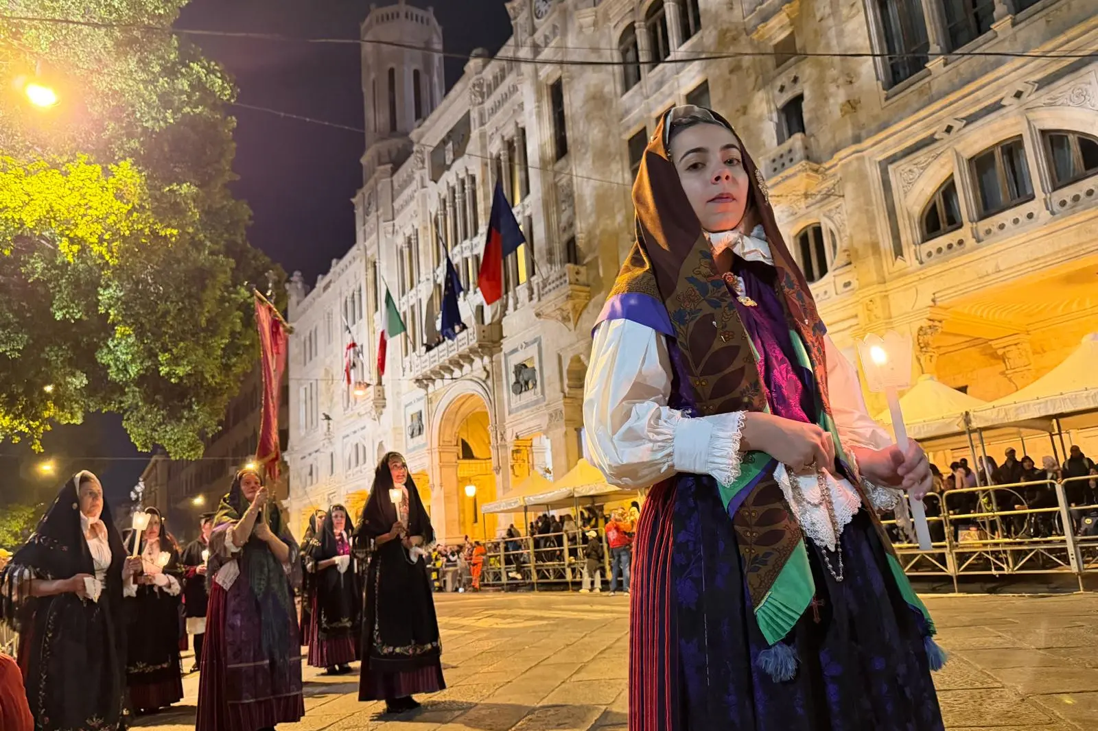 La processione che anticipa il rientro di Sant'Efisio a Cagliari (foto Mauro Madeddu)