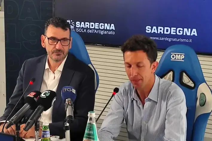 Il ds Sartori col gm Devecchi il giorno della presentazione (foto G. Marras)