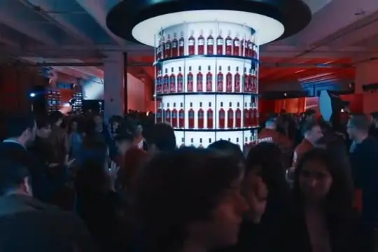 Milano, The Red View: tre giorni nel segno del rosso Campari