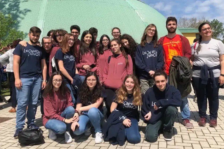 Gli studenti del Liceo Scientifico Sapno di Sassari (foto del Liceo)