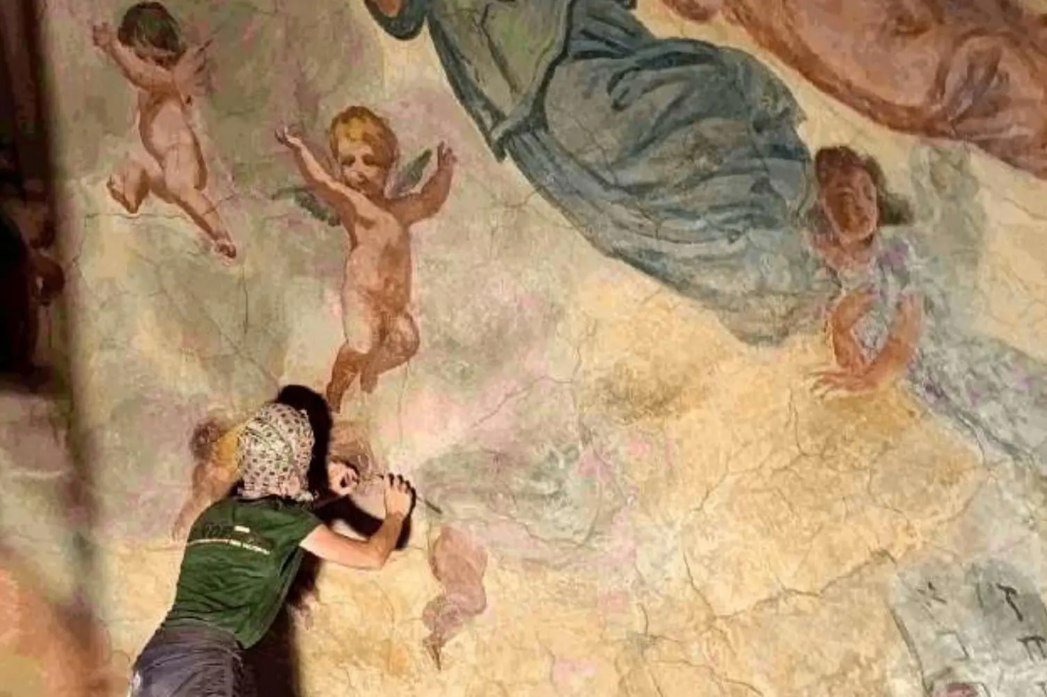 Le pitture in Cattedrale a Bosa (foto Corrias)