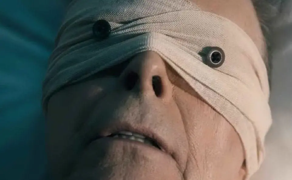 Il video di &quot;Lazarus&quot; è considerato un vero e proprio testamento