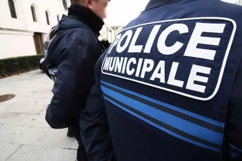 Polizia municipale (Twitter)