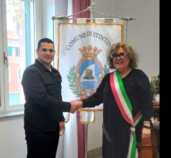 Stintino accoglie un nuovo cittadino italiano, Yudel Valero