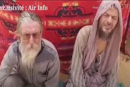Rapiti dai jihadisti, padre Maccalli e Nicola Chiacchio sono liberi VIDEO