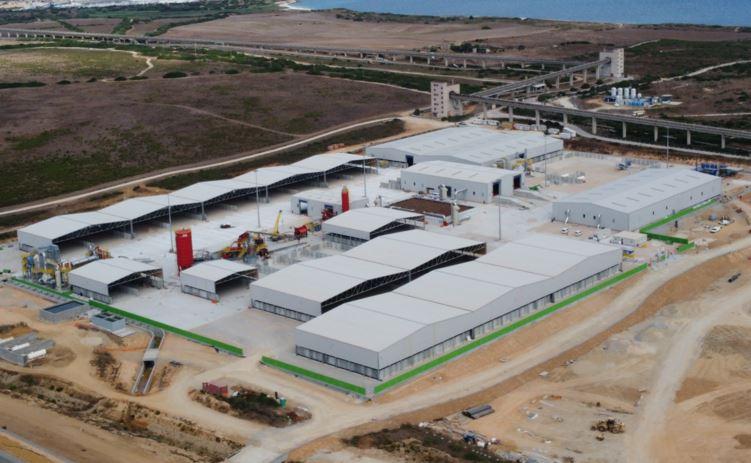 I rifiuti industriali non sono materie prime da riutilizzare: bonifiche a Porto Torres, il Tar respinge il ricorso Eni
