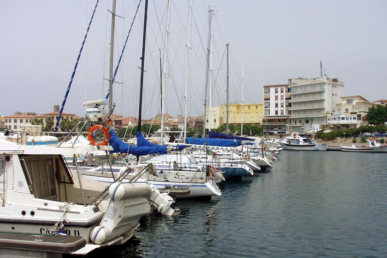 Il porto turistico di Portoscuso (Archivio L'Unione Sarda)