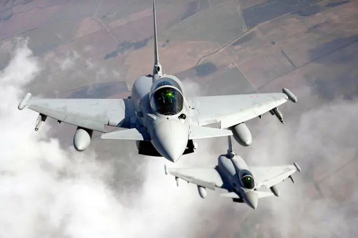 Eurofighter italiani in Lituania (foto Ansa/Epa)