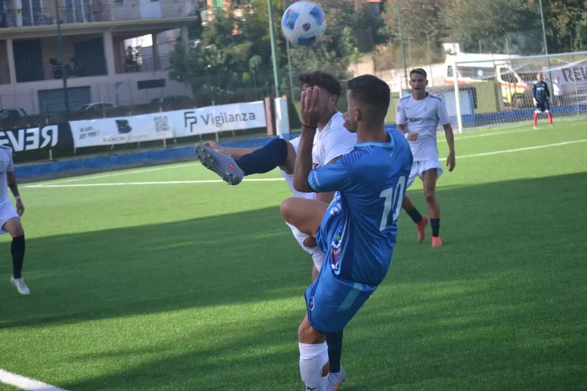 Un'immagine del match Albalonga-Olbia (foto Ilenia Giagnoni)