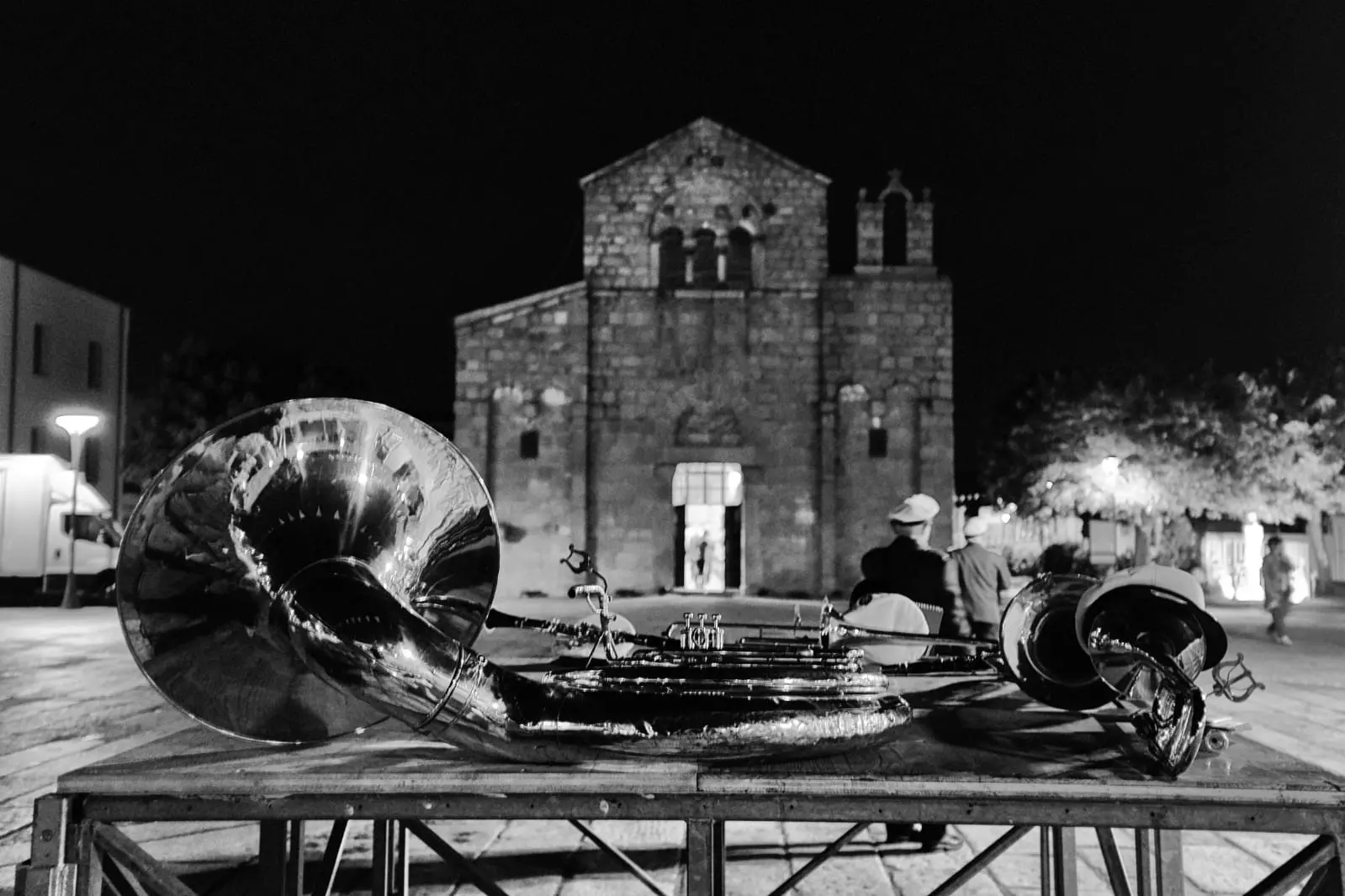 La banda a San Simplicio in una foto della mostra di Silvano Marcias