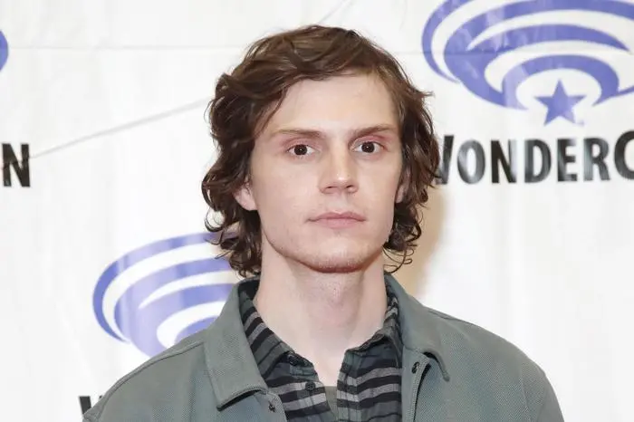 L'attore Evan Peters (foto Ansa)
