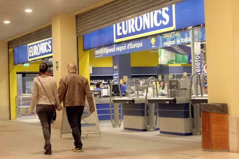 La rivendita Euronics all'interno della Corte del Sole - foto I.Orrù