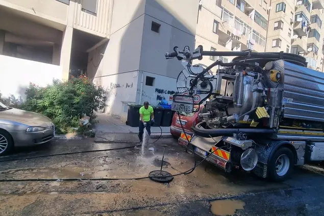 Un intervento del Comune di Cagliari sulle fogne nel quartiere Sant'Elia