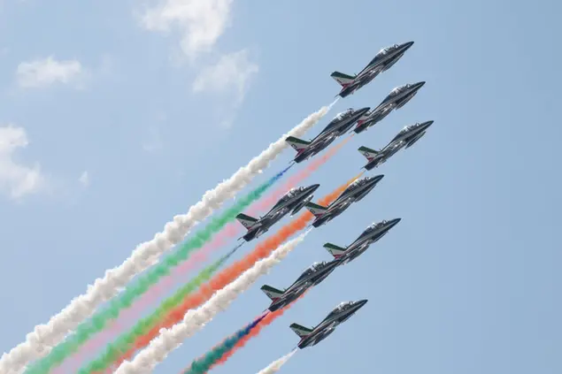 Le frecce tricolori (foto Ansa)