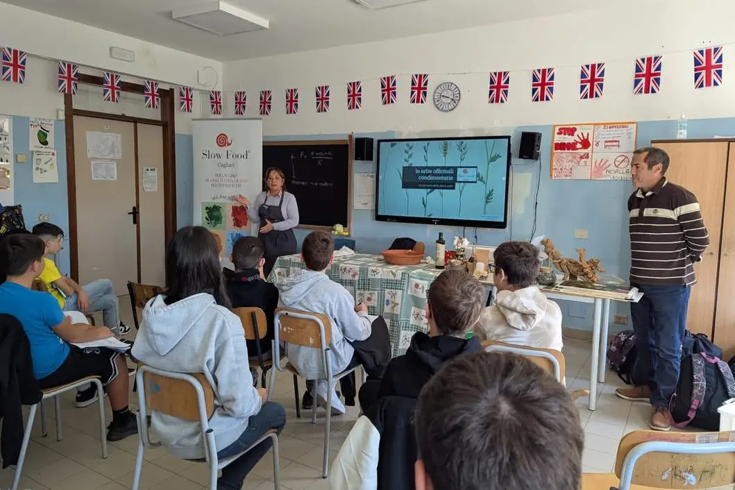 Un incontro del progetto "Erbe officinali e della biodiversità sarda"