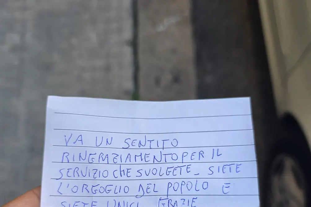 Il biglietto di ringraziamento per la Polizia di Stato