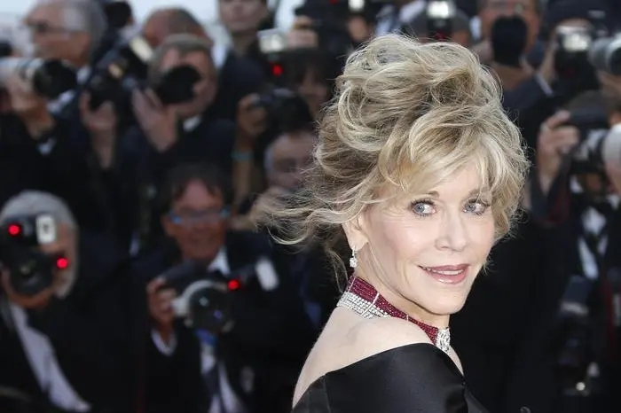 Jane Fonda, tra le firmatarie della lettera aperta (foto Epa/Guillaume Horcajuelo)