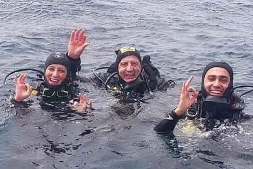 La foto postata da Di Maio dopo un'immersione in Sardegna