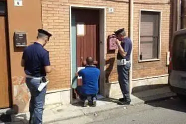 La Polizia al lavoro in via Aristana