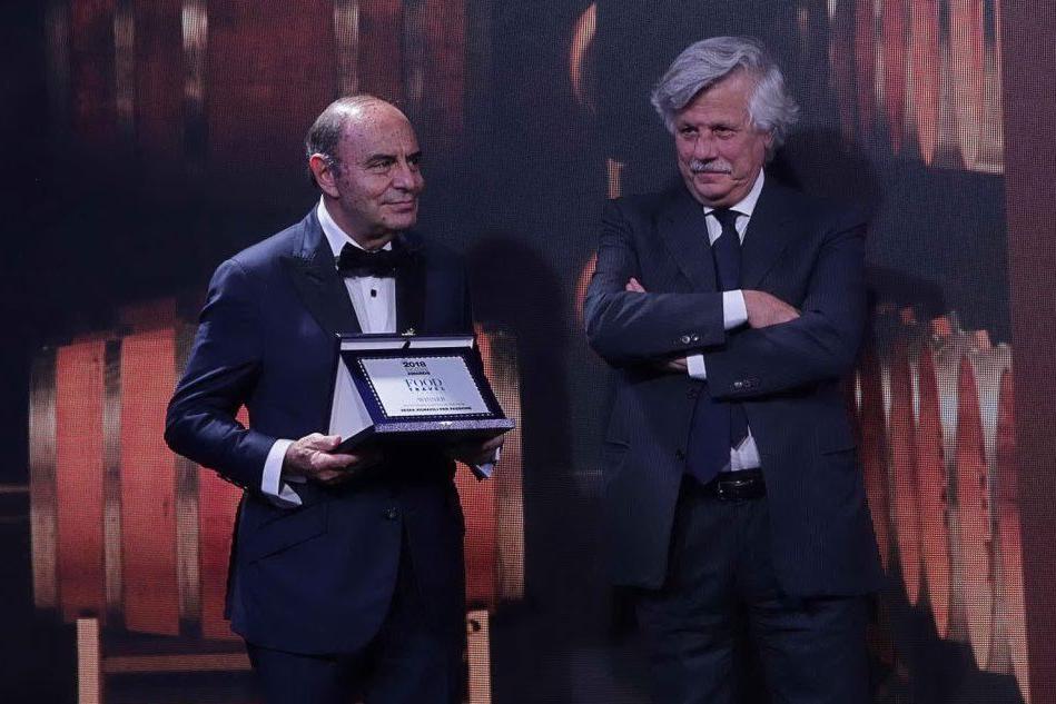 La premiazione di Bruno Vespa nella precedente edizione (foto Marika Virgilio Emotional Photographer)