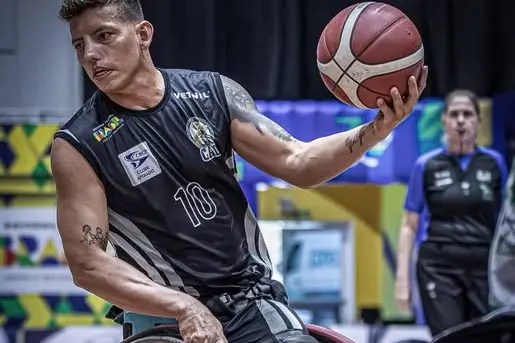 Jhon Hernandez (foto dinamobasket.com)