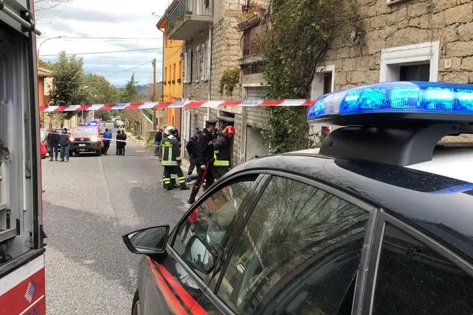 Il luogo dell'esplosione (foto carabinieri)