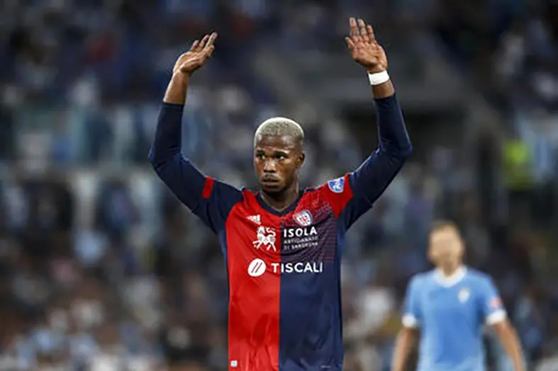 Keita Baldè con la maglia del Cagliari (Ansa)
