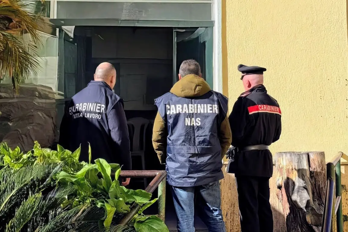 (foto carabinieri)