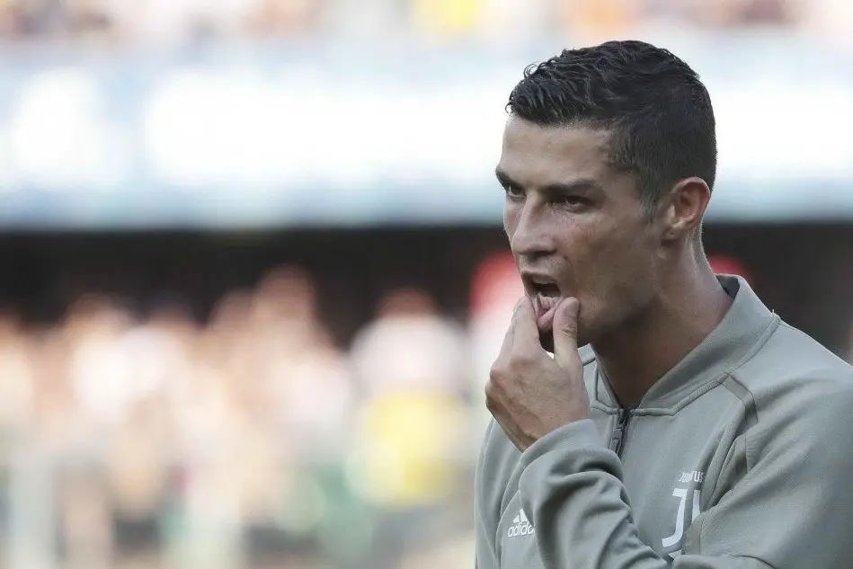 Serie A, Ronaldo all'asciutto: la Juve soffre ma vince nel recupero