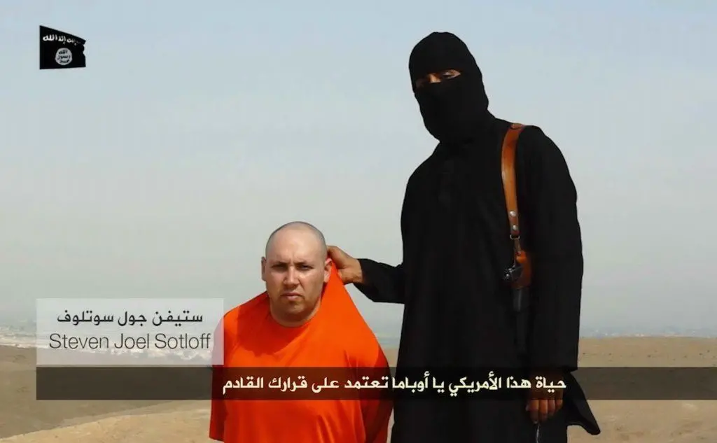 Un frame tratto dal video mostrato dall'Isis